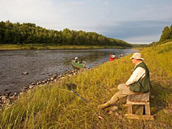 Fishhawk Pete watching for the big one